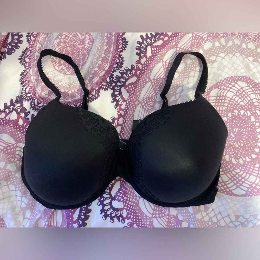 Victoria’s Secret Bra. EUC.‎